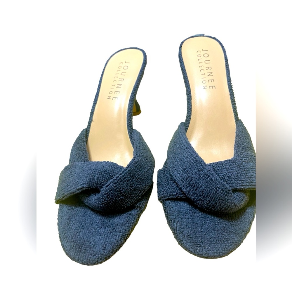 💚💚🌼NWOT Journee Collection Women's Mannon Pumps - Picture 3 of 10